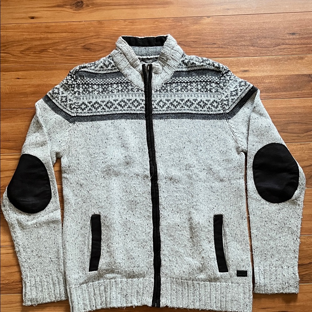 Men's Zip-Up Sweater with Black and Gray Pattern